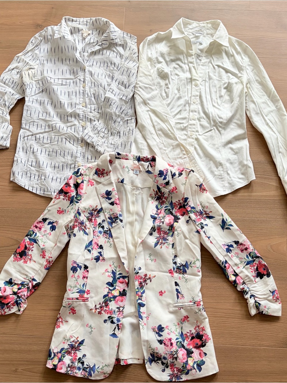 3 Piece Women’s Office Attire - Floral Blazer Pink button up shirt XS